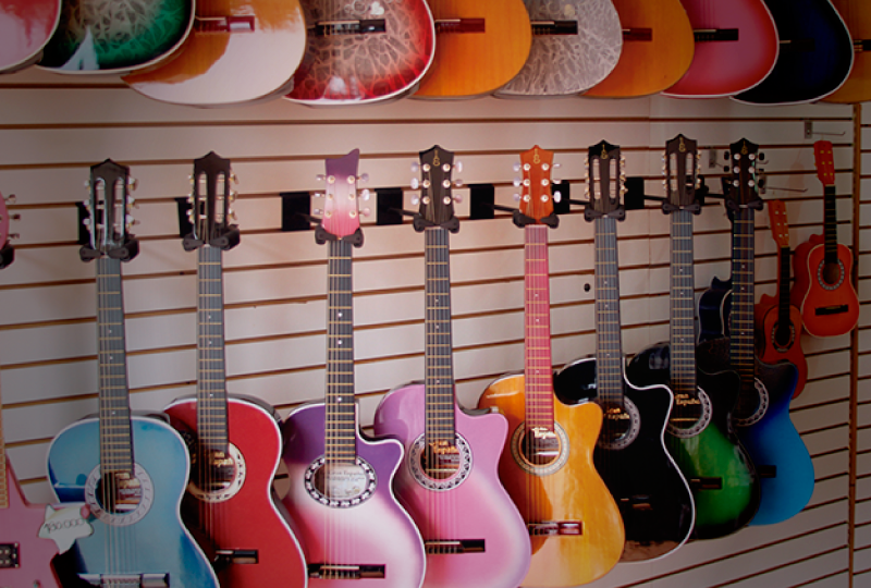 Venta de guitarras en Colombia