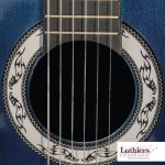 Guitarra acústica pequeña